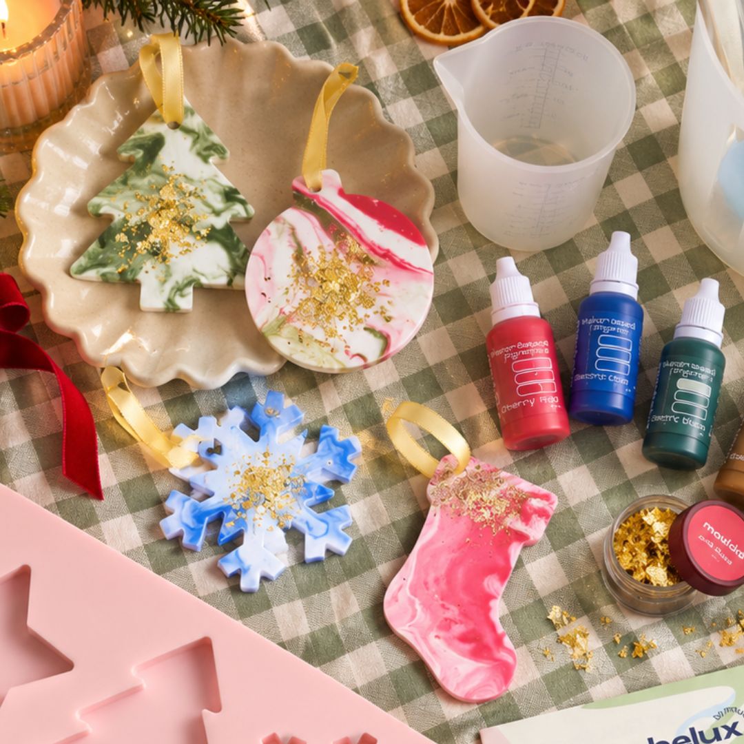 Make Up To 18 Decorations